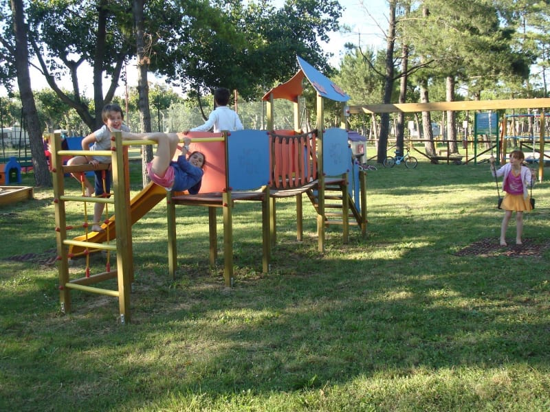 Camping Spielplatz Kinder Spaß